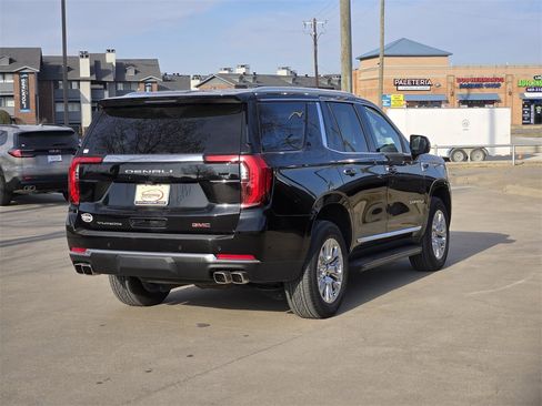 Used 2025 GMC Yukon Denali image 7