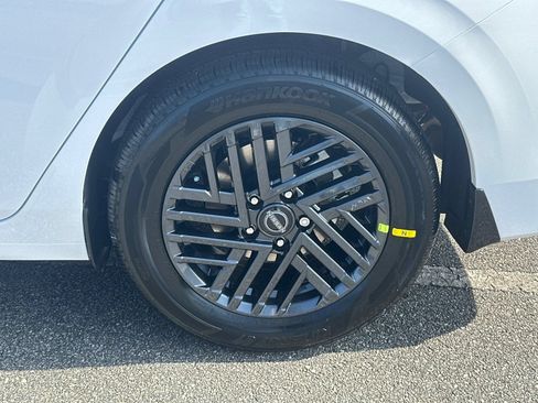 New 2026 Nissan Sentra SV w/ SV Convenience Package FWD image 19
