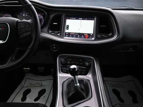 Used 2019 Dodge Challenger R/T Scat Pack w/ T/A Package RWD image 17