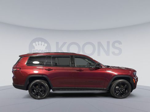 Used 2023 Jeep Grand Cherokee L Laredo AWD/4WD image 8