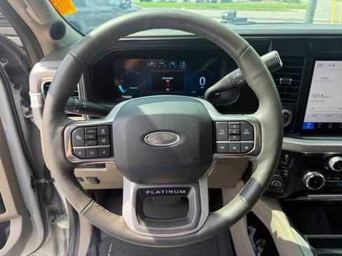 Used 2025 Ford F250 Platinum w/ Platinum Plus Package AWD/4WD image 21