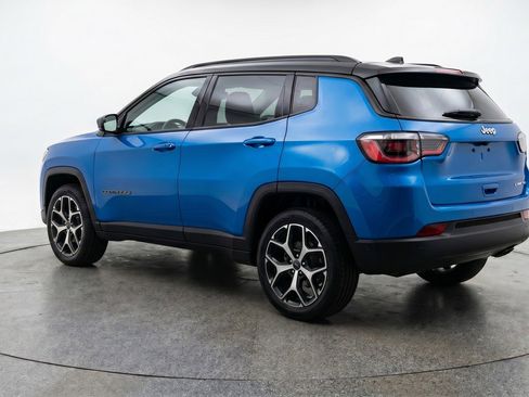 Used 2025 Jeep Compass Limited AWD/4WD image 6