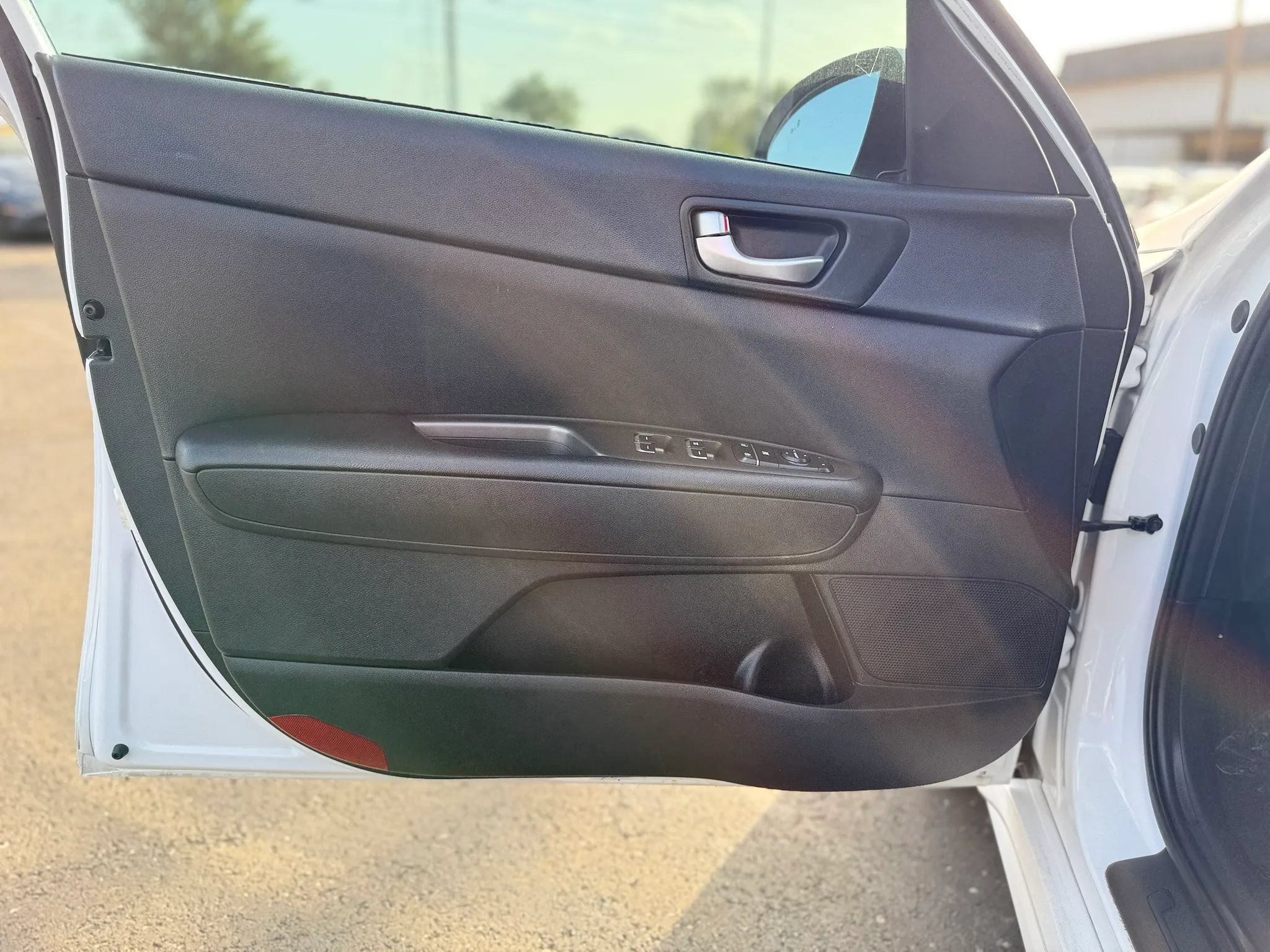 Used 2019 Kia Optima LX FWD image 23