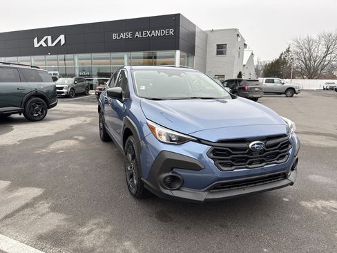 Used 2024 Subaru Crosstrek 2.0i image 1