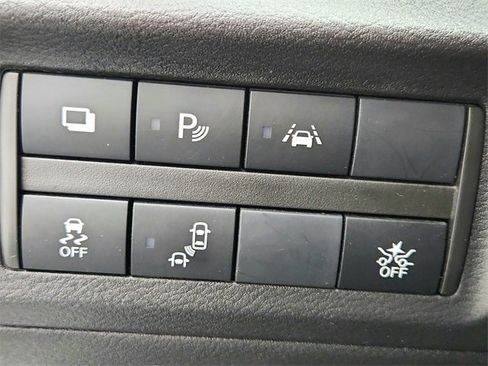 Used 2023 Nissan Kicks S image 30