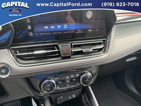 Used 2026 Chevrolet TrailBlazer RS w/ Convenience Package FWD image 26