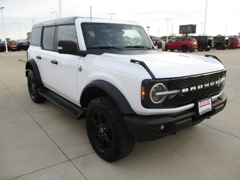 New 2025 Ford Bronco Outer Banks AWD/4WD image 8