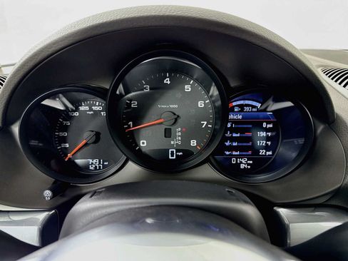Certified 2024 Porsche 718 Cayman RWD image 16
