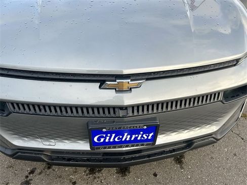 New 2026 Chevrolet Equinox EV LT image 29