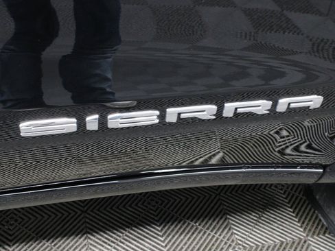 Used 2024 GMC Sierra 1500 SLT image 42