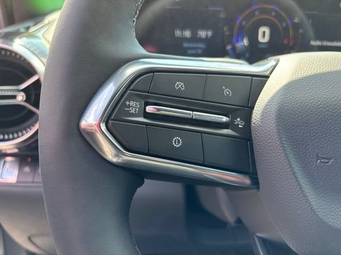 New 2026 Chevrolet Equinox LT w/ Convenience Package II FWD image 11