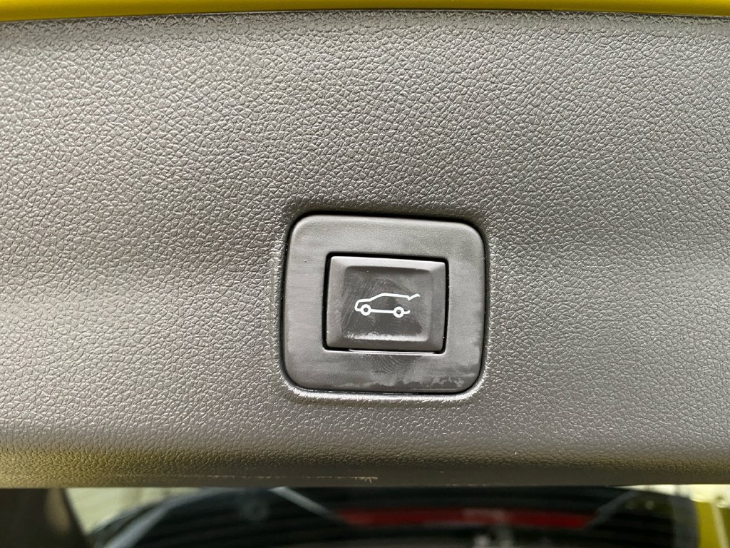 Certified 2024 Chevrolet TrailBlazer RS w/ Convenience Package AWD/4WD image 15