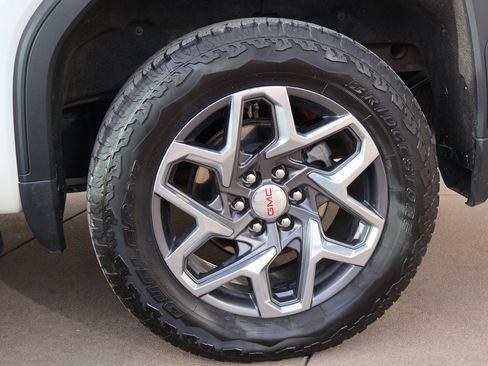 Certified 2022 GMC Sierra 1500 SLT image 45