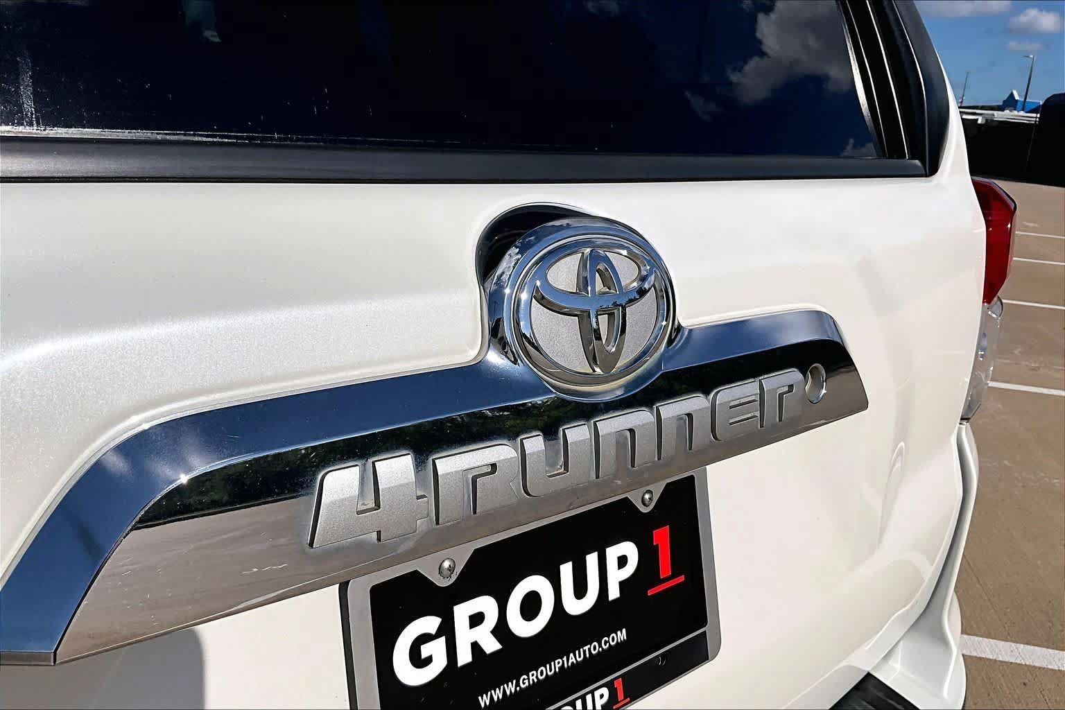 Used 2011 Toyota 4Runner SR5 RWD image 27