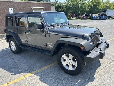 Used 2016 Jeep Wrangler Unlimited Sport w/ Quick Order Package 24S AWD/4WD image 1