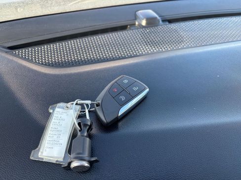 Used 2025 Chevrolet Equinox LT image 21