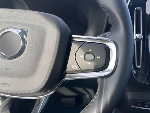 Used 2023 Volvo C40 P8 Recharge Ultimate image 17