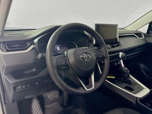 Certified 2023 Toyota RAV4 XLE w/ Convenience Package AWD/4WD image 9