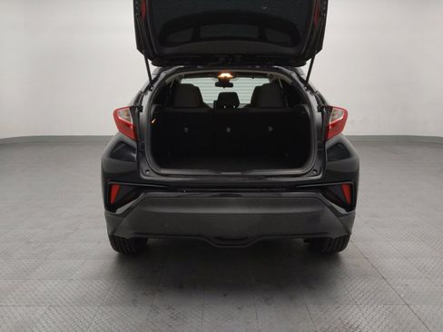 Used 2020 Toyota C-HR LE image 29