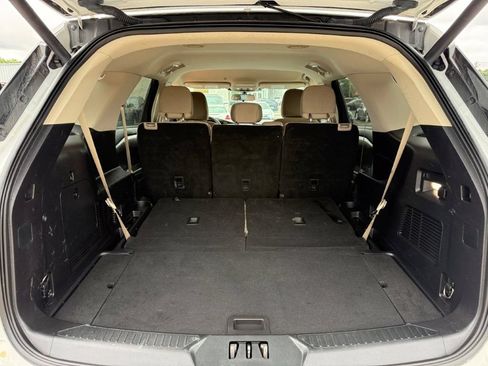 Used 2022 Ford Explorer 4WD image 18