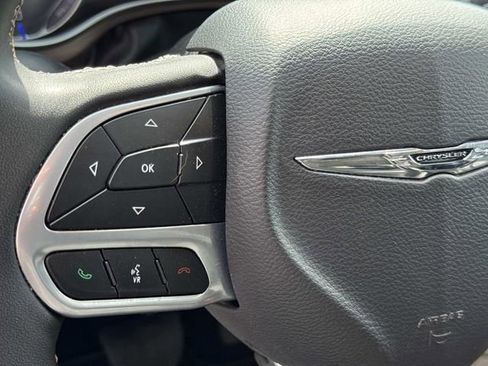 Used 2023 Chrysler Voyager LX FWD image 29