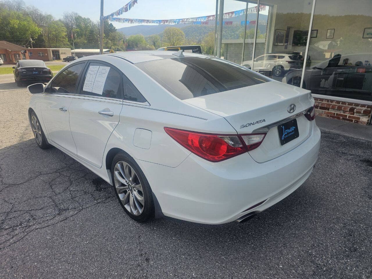 Used 2013 Hyundai Sonata SE FWD image 6