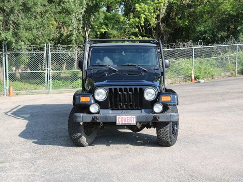 Used 2004 Jeep Wrangler Rubicon w/ Dual Top Group AWD/4WD image 8