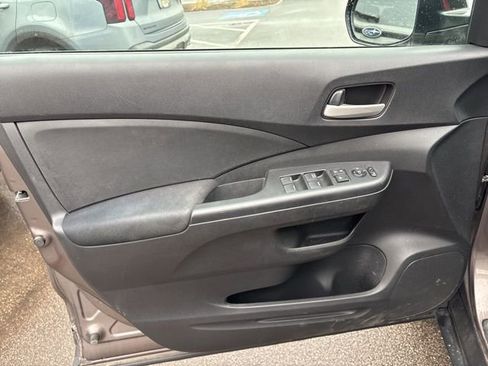 Used 2016 Honda CR-V SE image 9