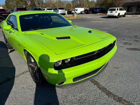 Used 2015 Dodge Challenger R/T Plus image 8