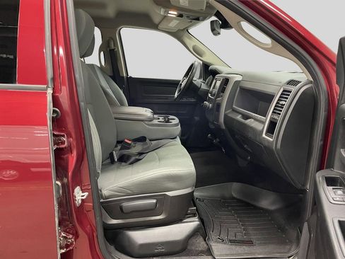 Used 2015 RAM 1500 Express AWD/4WD image 10