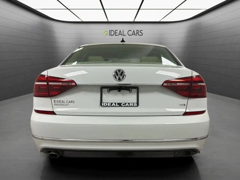 Used 2017 Volkswagen Passat 1.8T R-Line FWD image 6