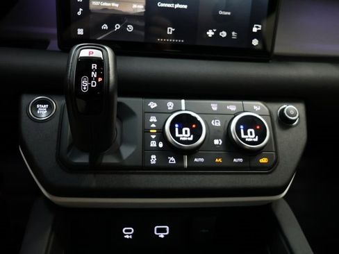 Used 2023 Land Rover Defender 110 SE image 96