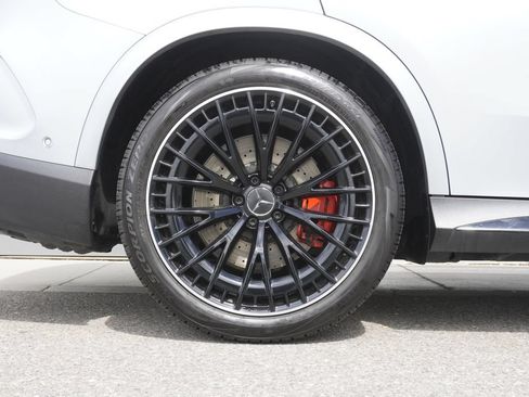 Used 2024 Mercedes-Benz GLC 43 AMG 4MATIC image 32