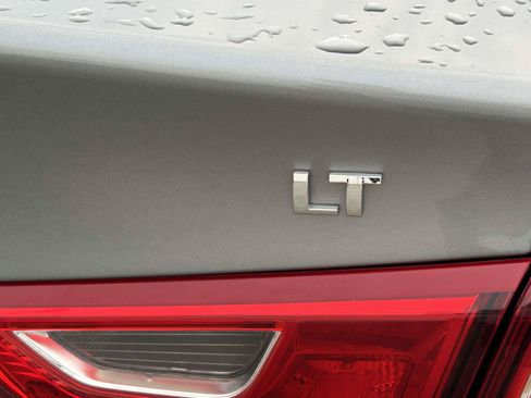 Used 2024 Chevrolet Malibu LT FWD image 11