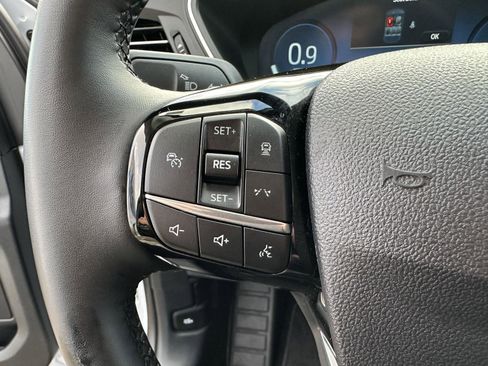 Used 2025 Ford Escape Platinum image 23