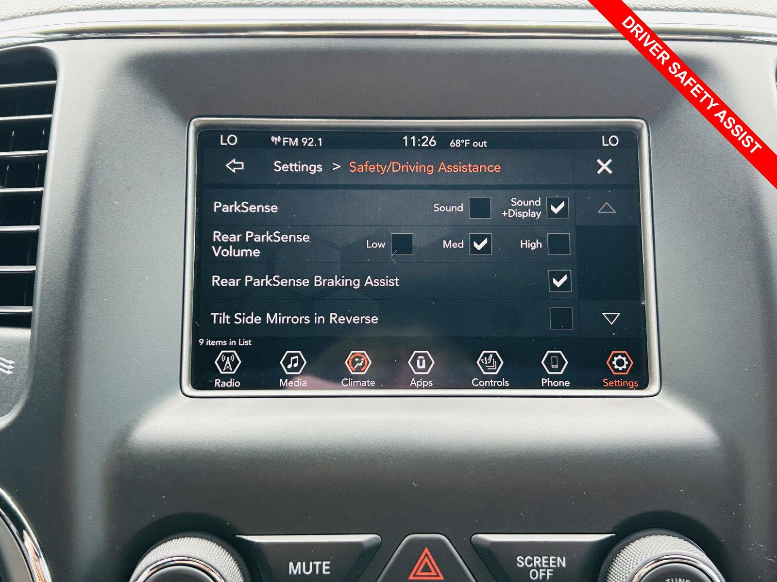 Used 2018 Jeep Grand Cherokee Limited AWD/4WD image 6