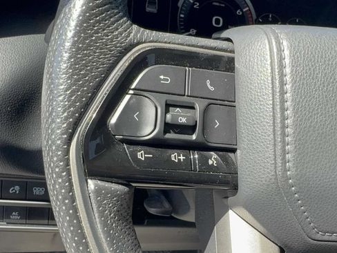Used 2023 Toyota Tundra Limited AWD/4WD image 17