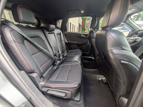 Used 2025 Ford Escape ST-Line AWD/4WD image 29