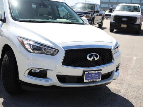 Used 2019 INFINITI QX60 Luxe w/ Essential Package AWD/4WD image 5