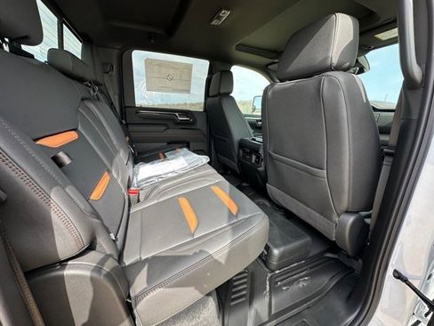New 2026 GMC Sierra 2500 AT4 w/ AT4 Premium Plus Package image 31