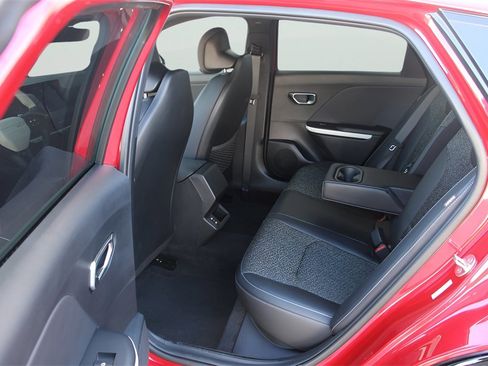 New 2025 Kia K4 GT-Line w/ GT-Line Sunroof Package image 14