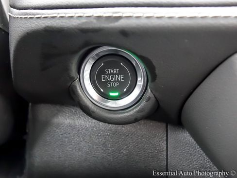 New 2026 Chevrolet Suburban Premier image 18