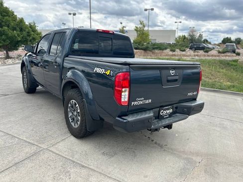 Used 2018 Nissan Frontier PRO-4X AWD/4WD image 5