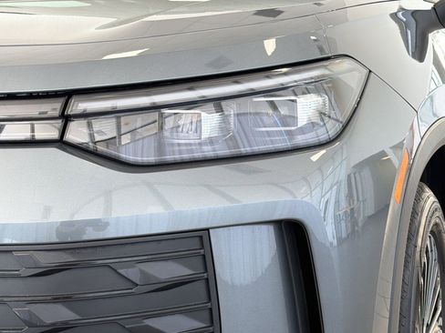 New 2026 Volkswagen Tiguan S FWD image 11