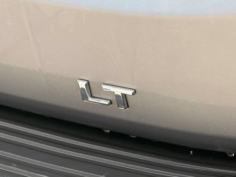 Used 2025 Chevrolet Tahoe LT RWD image 5