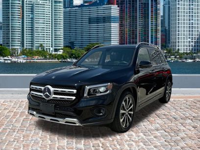 Used 2021 Mercedes-Benz GLB 250 w/ Premium Package