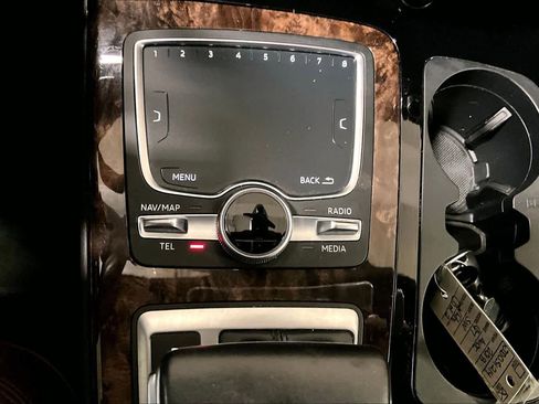 Used 2018 Audi Q7 3.0T Premium Plus w/ Premium Plus Package image 27