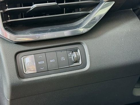 Certified 2024 GMC Acadia Denali w/ Super Cruise Package image 11