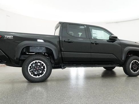 New 2025 Toyota Tacoma TRD Off-Road image 91