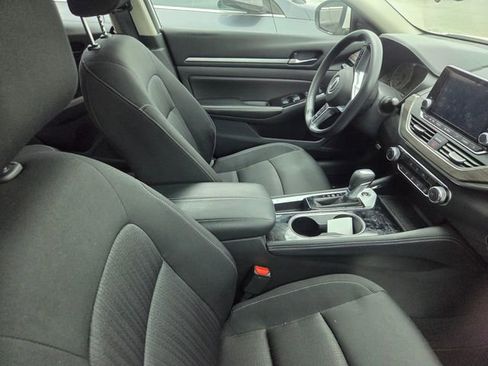 Used 2023 Nissan Altima 2.5 SV image 10